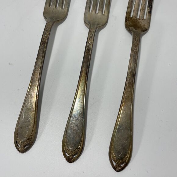Lot of 3 Vintage 1847 Rogers Bros IS Silverplate Fork Art Deco Pattern Flatware - Picture 3 of 8